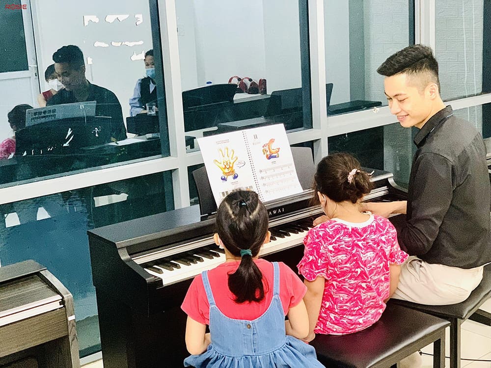 Rosie - Địa điểm học Piano ở Hai Bà Trưng, Hà Nội Uy tín #1 2 hoc-piano-o-rosie-hai-ba-trung-1