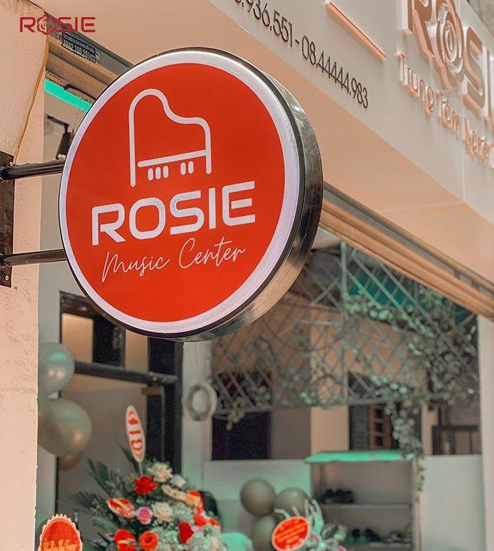 TOP 3 địa điểm học guitar tại Hà Nội tốt nhất 2025 3 rosie-nguyen-thi-din